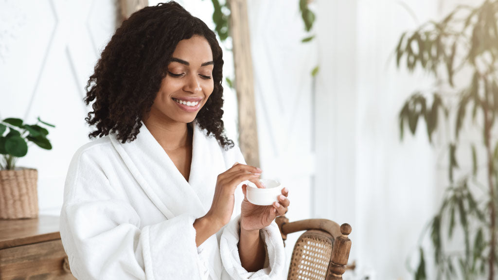 ¿Cómo puedes revitalizar tu piel y cabello después de disfrutar del sol y la diversión en tus vacaciones? En Belle Farma te contamos